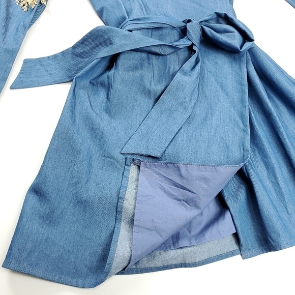 New Lovers + Friends  Viscose Chambray Blue Belted Wrap Dress Size M - Picture 6 of 13